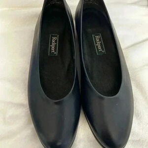 Ladies, Rockport size‎ 7 narrow dress shoes.